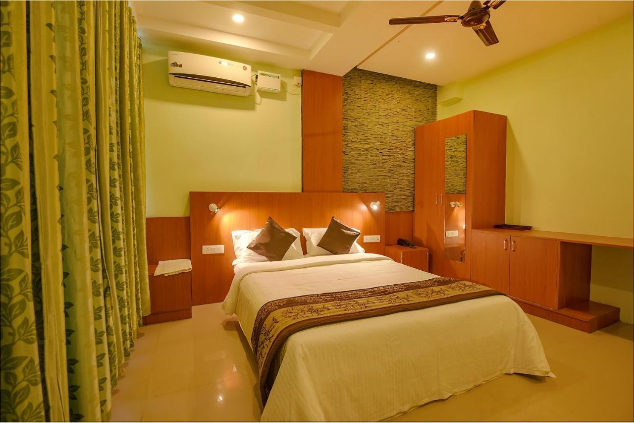 Fabhotel The Btm Palace - Btm Layout บังกาลอร์ ภายนอก รูปภาพ