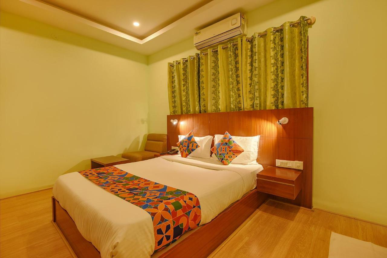 Fabhotel The Btm Palace - Btm Layout Nr Gopalan Innovation Mall บังกาลอร์ ภายนอก รูปภาพ
